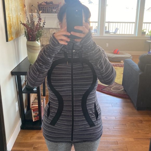 lululemon athletica Tops - LULULEMON zip up hoodie